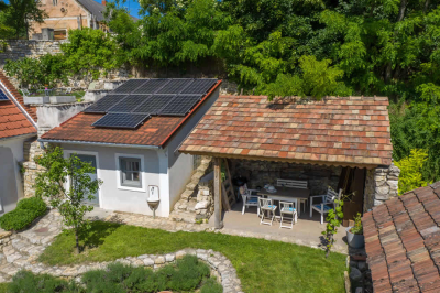 Kőház, Balatoncsicsó,  Balaton-felvidék