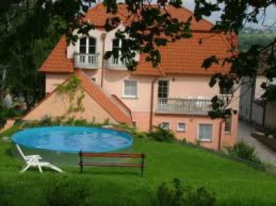 Bondor Villa