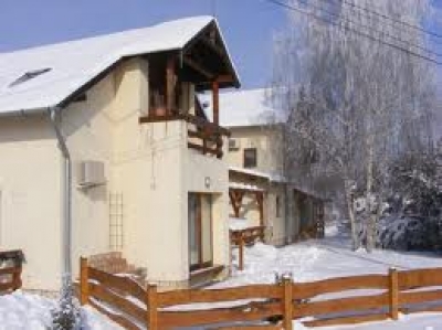 Fáradt Vándor Panzió, Étterem, Wellness