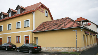 Jóbarát Panzió Jászberény Szolnok megye