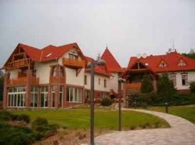 Hotel Kardosfa*** Ökoturisztikai és Konferenciaközpont