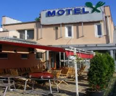 Route 35 Panzió Motel Söröző