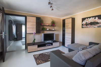 Fekete Orchidea Apartman Balatonkenese