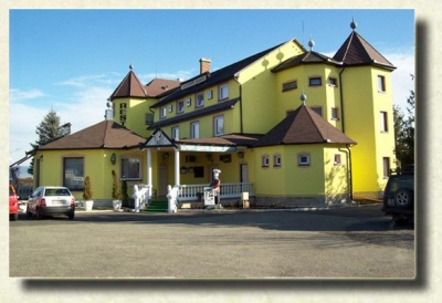 Holdfény Hotel