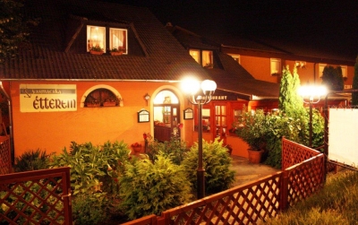 Vasmacska Étterem és Panzió